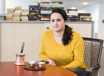 Amela Muratovic ist Autorin der Arbeit&Wirtschaft und arbeitet in der GB Kommunikation.