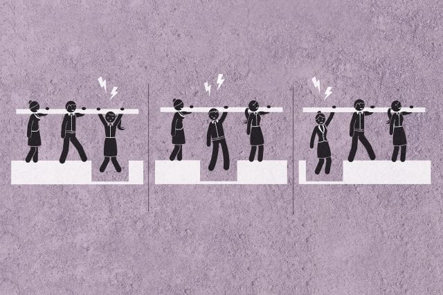 Illustration von Menschen, die einen Stab halten. Symbolbild für die Geschichte der Sozialversicherungen.