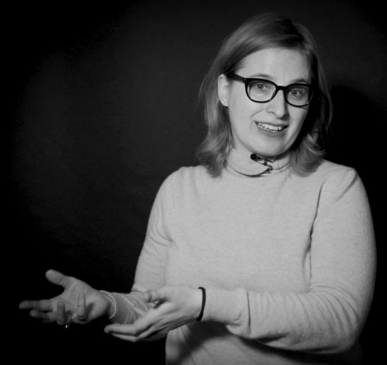 Rhetorische Tricks mit Natascha Strobl: Leistung