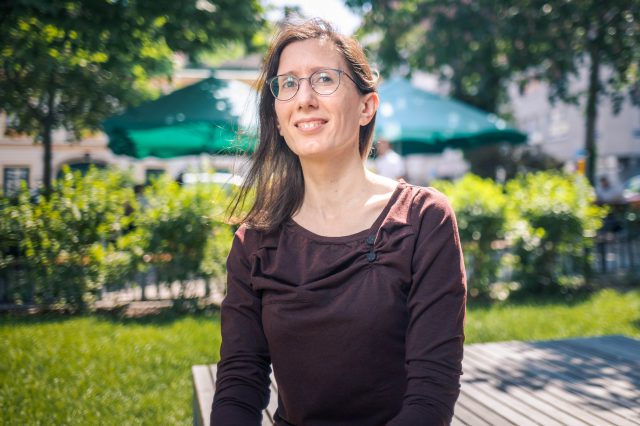 Portrai Martina Zandonella vom Sora Institut über Politisches Interesse von Jugendlichen und den Jugendmonitor.