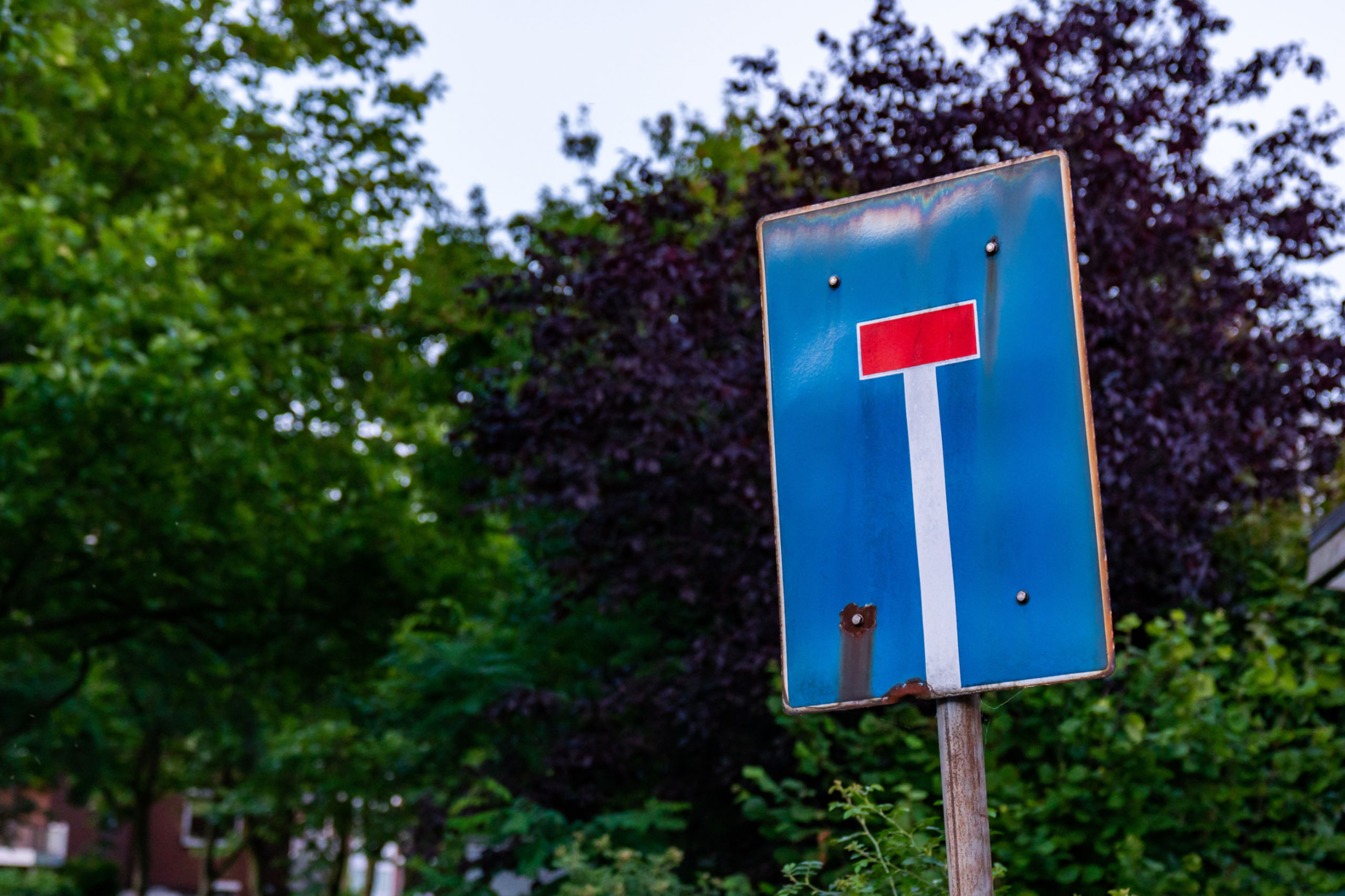 Ein Schild zeigt eine Sackgasse an. Symbolbild für die Stagflation in Österreich