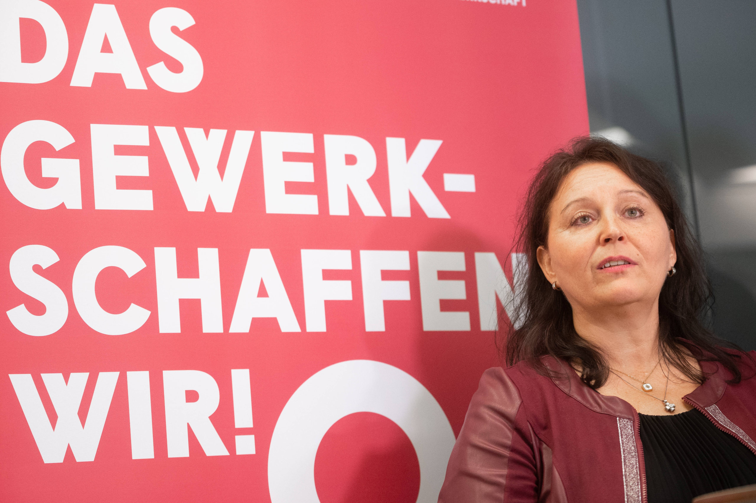 Portrait Helga Fichtinger, die GPA-Chefverhandlerin. Es drohen Warnstreiks im Handel.