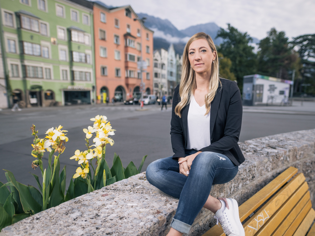 Portrait von Melanie Spanger von arbeit plus Tirol im Interview über Sozialökonomische Betriebe.
