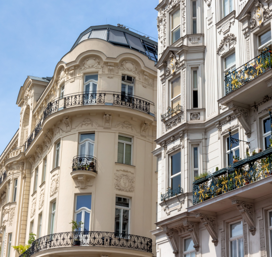 Der Druck auf Mieter:innen im Wiener Altbau wächst. Die Arbeiterkammer zieht Bilanz. | © Adobe Stock/Gina Sanders