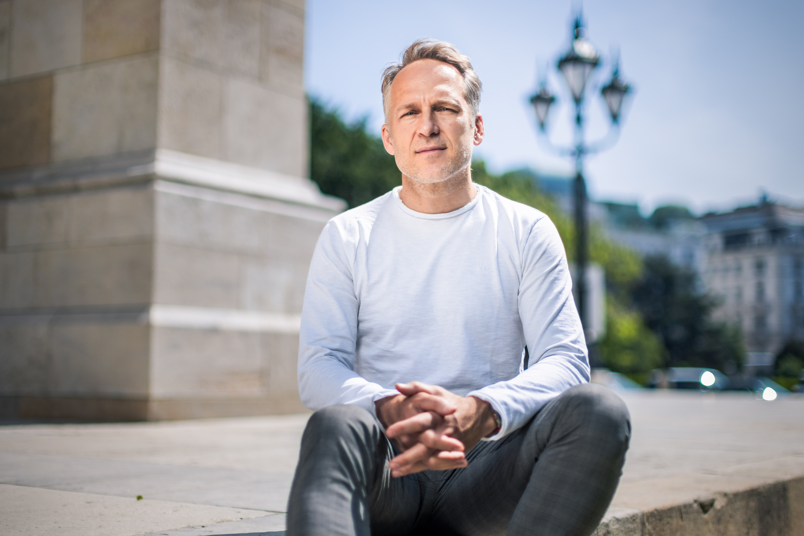 Was bedeuten die Proteste gegen das Regime in Serbien. Osteuropa-Experte Vedran Džihić erklärt. | © Markus Zahradnik