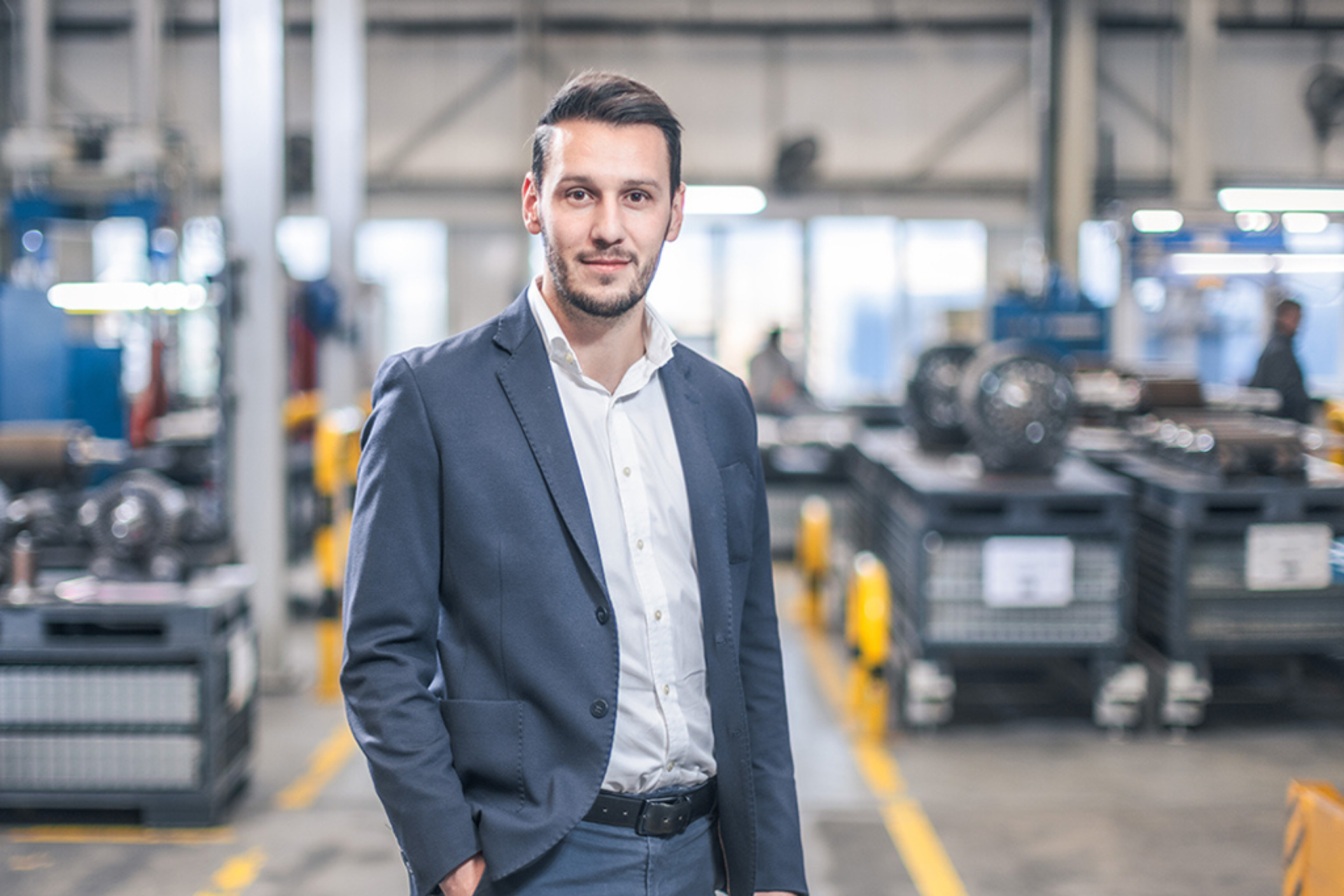 Gut gefüllte Auftragsbücher: Die Bahnindustrie funktioniere „konjunkturunabhängig“, sagt Danijel Cvijanovic, Produktionsleiter bei TSA. | © Markus Zahradnik